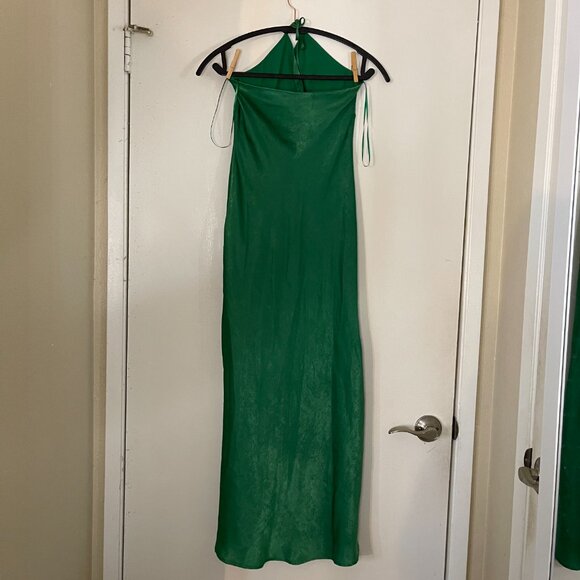 Zara S Long Green Silk Halter Dress โ Button Detail & Front Slit - Picture 8 of 9